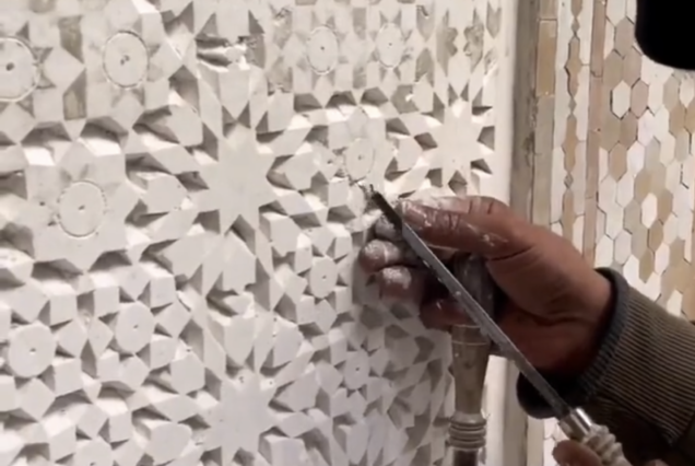 Plaster curver artisan of Marrakech